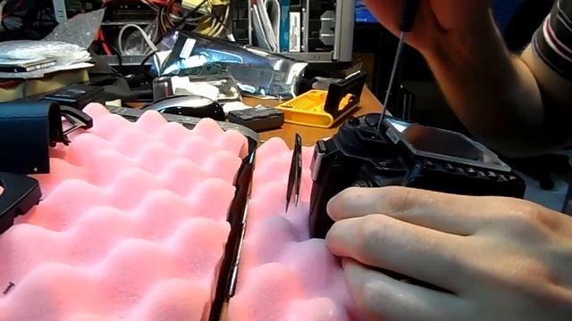 Nikon D90. Ошибка затвора, клинит зеркало и затвор ( Shutter error. Jammed mirror and shutter ) смотреть онлайн