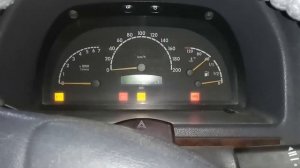 Мерседес Вито 638 CDI #13 Заряжаем аккумулятор AGM. Заводим Мерседес после длительного простоя.