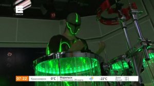 Удивительное световое выступление от шоу барабанщиков ZANOZZZA