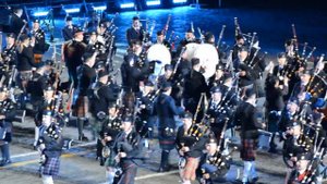 Кельтский оркестр волынок и барабанов на Красной Площади