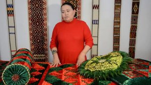 Ырза Турсынзада -Қарапайым құрақтардан ғажап дизайн жасау!