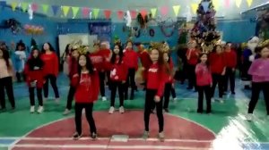 Наш танец для новый год 6 класс