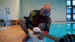 КТО ДОЛЬШЕ ЗАДЕРЖИТ ДЫХАНИЕ, ПОЛУЧИТ 4000$ ЧЕЛЛЕНДЖ