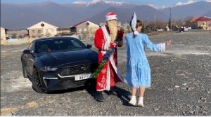 Cанта Клаус Лезгинка Мадина Dancing Santa Claus Jingle Bell Rock 2022 Девушка Танцует Ауфф ALISHKA