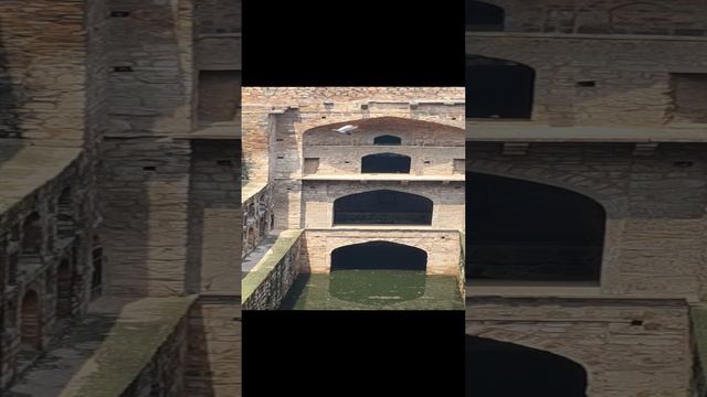 Ugrasen ki baoli New Delhi Старинный колодец