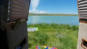 Chevrolet Van вместо палатки. Очень удобно в нем спать ?