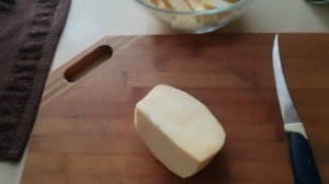 Постный стол.  Запечённая картошка.И салат из брюквы.