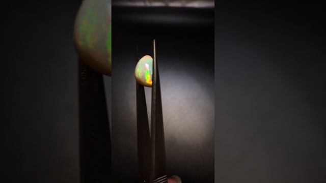 5.09 ct. Опал благородный (Эфиопия, Африка). 100% природный камень. смотреть онлайн