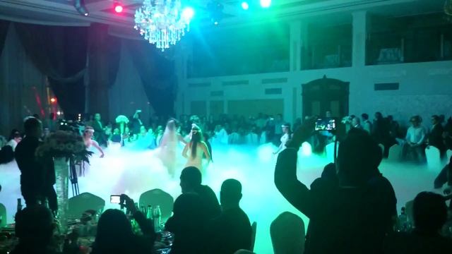 Армянская свадьба - Первый танец молодожёнов смотреть онлайн