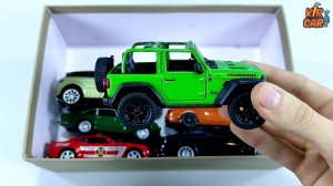 Открываю коробку полную игрушек-машинок. Кир Кар Той