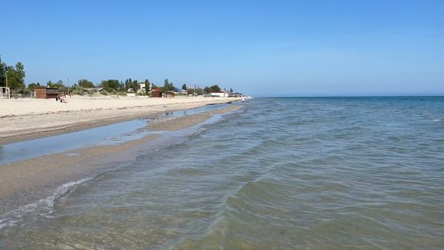 Лазурное. Стало почище! Есть ли люди? Море, пляж. Обзор курорта Лазурное