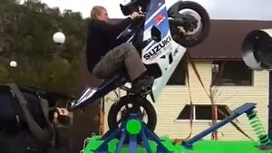 Стенд для тренировки на мотоцикле