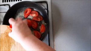 ОМЛЕТ С ПОМИДОРАМИ и ОМЛЕТ С СЫРОМ ЗЕЛЕНЬЮ ВКУСНЫЙ ЗАВТРАК Омлет На Сковороде Готовим Вкусно