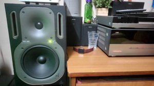 BERHINGER TRUTH B2031A ( ACTIVE MONITOR REFERENCE SPEAKER) @PRICE 28,000/-₹