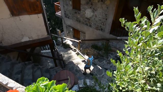 Кипр #7 Какопетрия Узкие улочки Гуляем по старинной деревушке Красивый попугай горы троодос смотреть онлайн