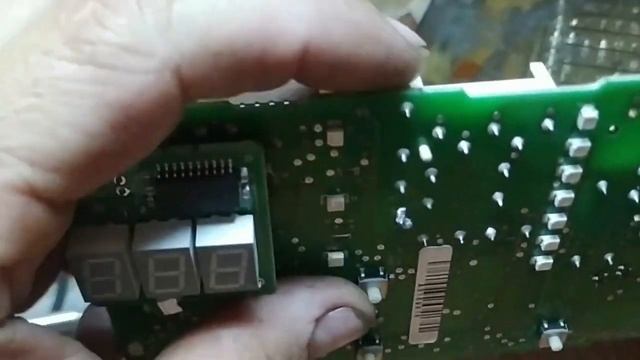 Ремонт стиральной машинки Miele запускается но останавливается Частая проблема смотреть онлайн