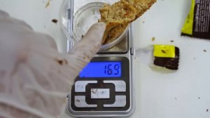 СКОЛЬКО ОРЕХОВ В 100 ШОКОЛАДКАХ СНИКЕРС?