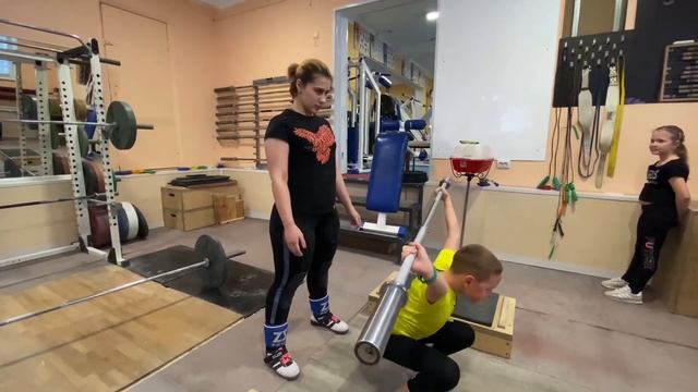 Тренировка по тяжёлой атлетике ДЕТИ. смотреть онлайн