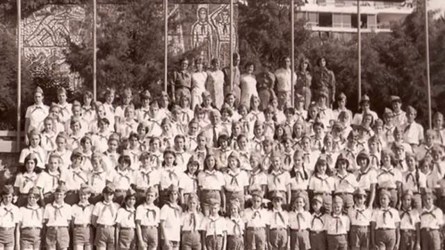 Р. Бойко "По дорожкам голубым", стихи М. Пляцковского смотреть онлайн