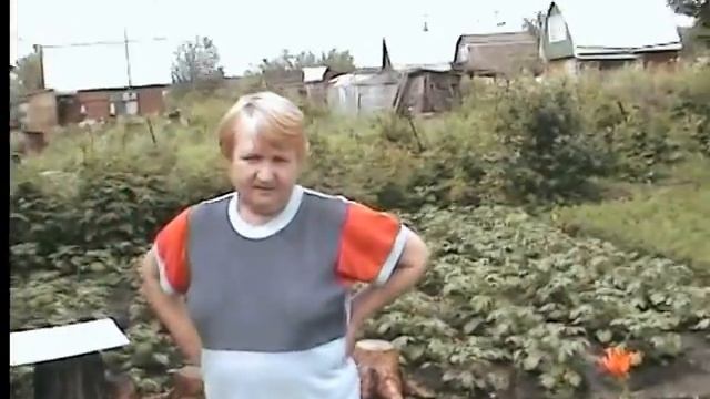 Мартынова Елена, 2006 год, на даче у бабушек. смотреть онлайн