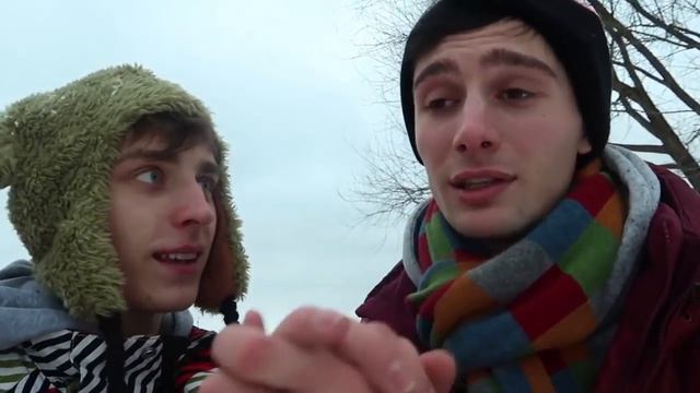 ПОСТРОИЛИ ЭПИЧНЫЙ ДОМ ИЗ СНЕГА С ЭДВАРТОМ АТЕВОЙ смотреть онлайн