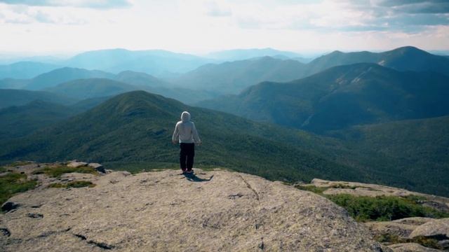 ОДИНОЧКАМИ РОЖДАЮТСЯ ТОЛЬКО СИЛЬНЫЕ ЛЮДИ! смотреть онлайн