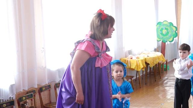 Что может произойти 8 Марта? (Утренник в детском саду) смотреть онлайн