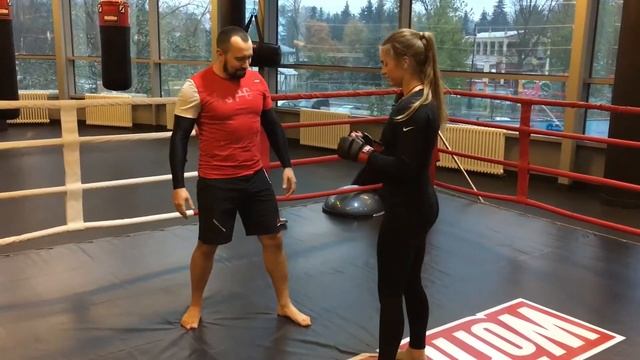 Сага о спорте. Уроки женской самообороны. Часть 3.