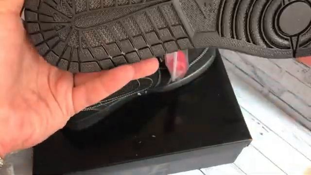 КРОССОВКИ NIKE TRAVIS SCOTT x AIR JORDAN 1 BLACK PHANTOM ОБЗОР