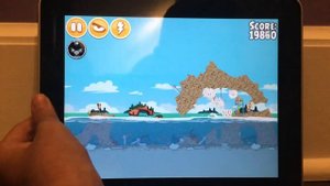 Angry Birds Seasons HD 5.1.1 On iPad 1st Gen iOS 5.1.1 Review - How Good Is It?