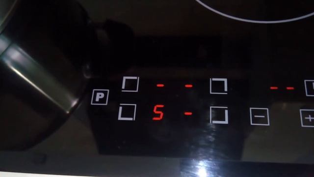 Индукционная варочная панель выдаёт ошибку F на конфорках смотреть онлайн