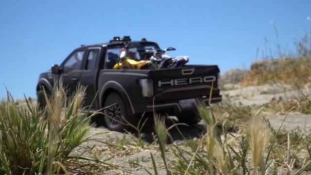 Realistic RC truck | RC4WD RTR | RC Rock Crawling ?