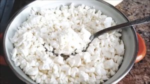 НЕ ЗНАЕТЕ КУДА ПРИМЕНИТЬ КИСЛОЕ МОЛОКО И ТВОРОГ ВОТ ВАМ РЕЦЕПТИК