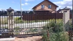 Откатные ворота с элементами художественной ковки под ключ.