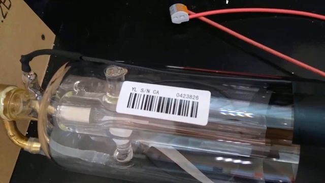 Лазерная трубка CO2 Yongli R3 s/n 0423826 пломба 1956 смотреть онлайн