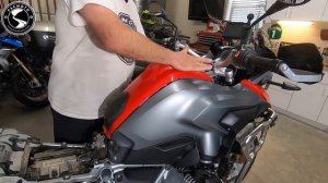 BMW R1200GS/LC 12,000 Mile Service: Part3 - Air Filter & Reset Service Light