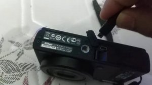 Kondisi saat kamera dicharge (Nikon Coolpix P310)