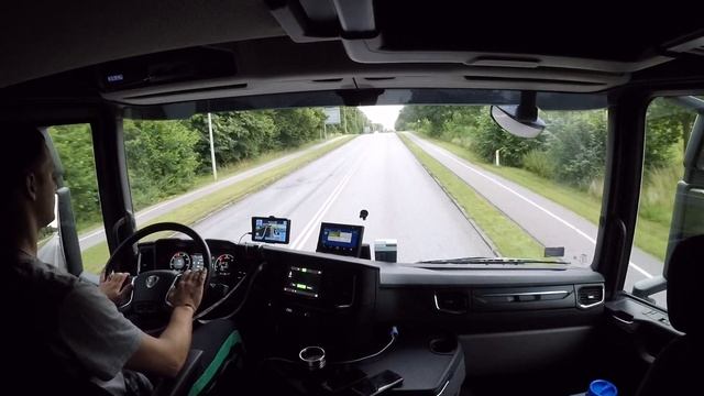 Driving Scania R500 25m / Работа дальнобойщика изнутри. Дания-Швеция. Управление Scania R500 25m.