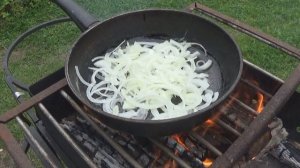 Свиная рулька или "вепрево колено". Чешская кухня. Готовим в казане на костре.