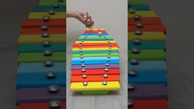 Satisfying Xylophone video with pearl balls