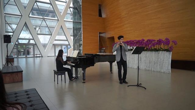 Shuo-yu CHANG play Piccolo, Schubert Arpeggione sonata D.821 смотреть онлайн