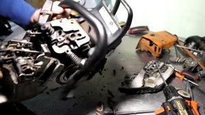 Stihl ms 361 ,РЕМОНТ БЕНЗОПИЛЫ, стопорите поршень отверткой? будьте готовы к этому!!!Stihl chainsaw