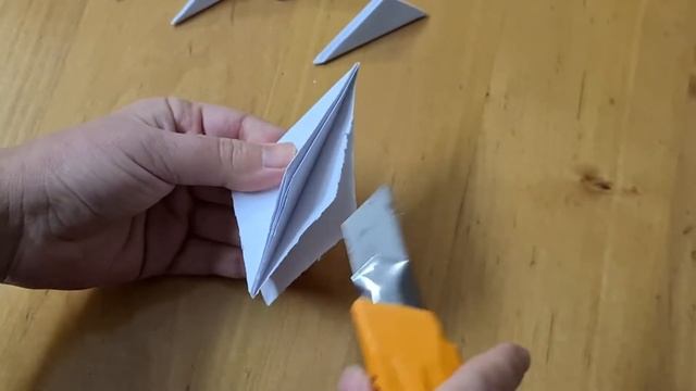 Как сделать красивую, объемную, пушистую СНЕЖИНКУ ИЗ БУМАГИ своими руками