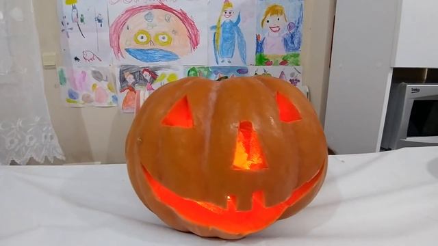 Хеллоуин.Тыква на Хеллоуин.Маленькая ведьмочка.Видео для детей.Игра для детей.Halloween. смотреть онлайн