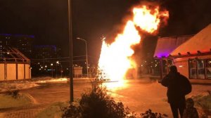 Раз два три елочка гори