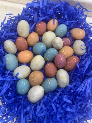Бисквитные яйца на Пасху