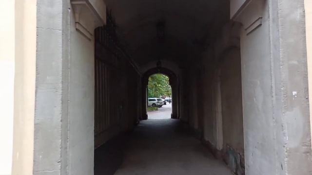#сашакира Прогулка. Интересные места рядом с Метро Петроградская. Часть 2, в поисках одежды.