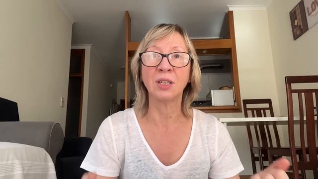 Самвел Адамян/Мамо,с вас уже песок сыпется! Запорошила еду своей волоснёй и подмышками , до рыгачки смотреть онлайн