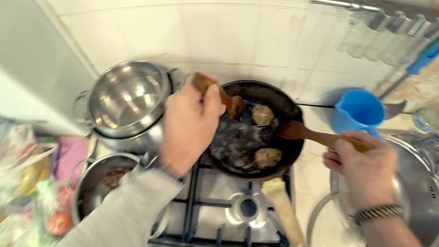Бюджетные котлеты. Покупка продуктов, и уборка территории.