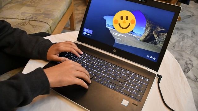 Unboxing the HP Probook 450 G5! смотреть онлайн